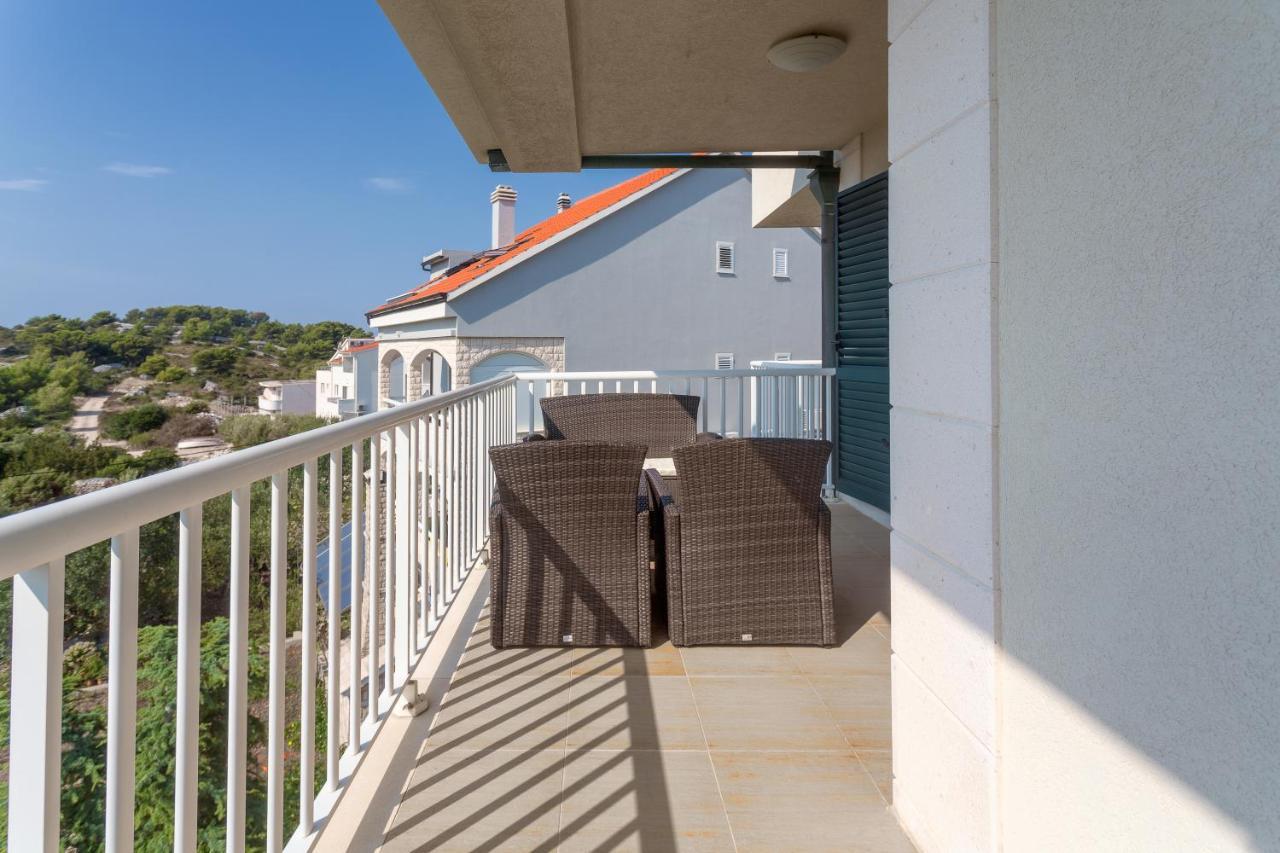 Sunlight Apartment Hvar Đảo Hvar Ngoại thất bức ảnh